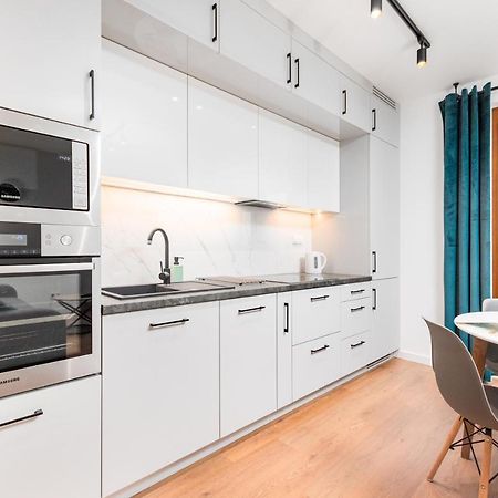 Klobucka 27 By Homeprime Warsawa Bagian luar foto